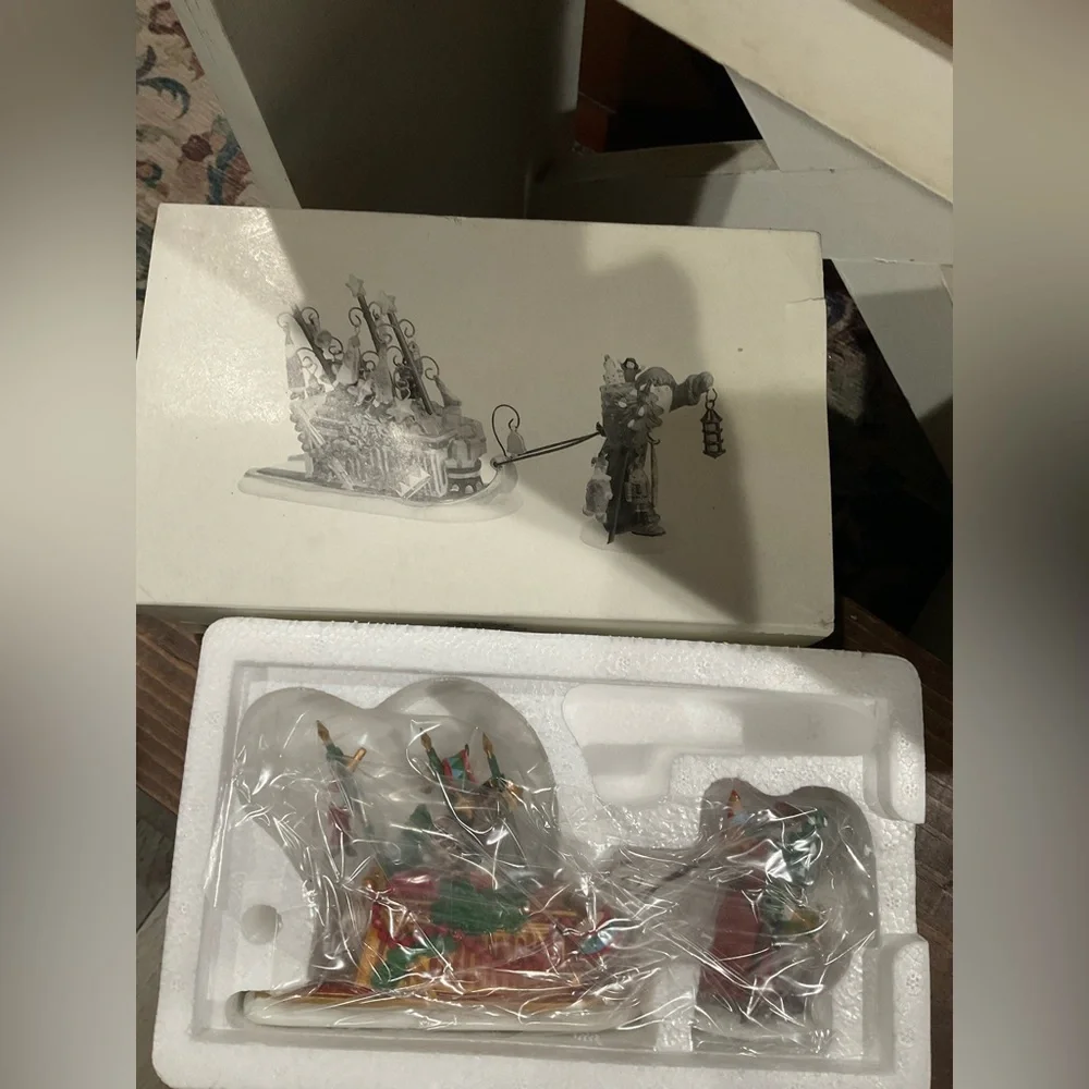 Father christmas’s journey by dept 56 new Christmas Santa and Sleigh Figurine